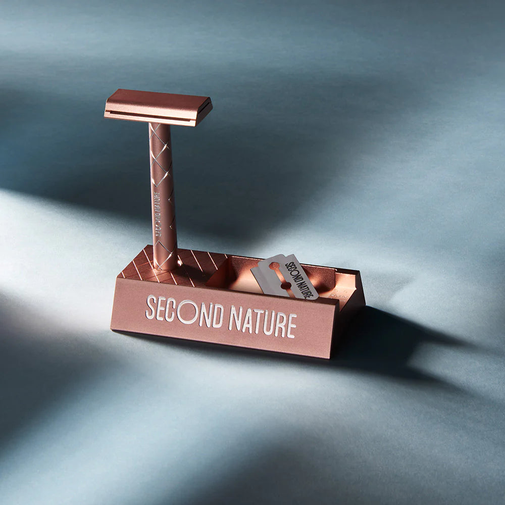 Second Nature Rose Gold herbruikbaar scheermes in standaard met extra mesje